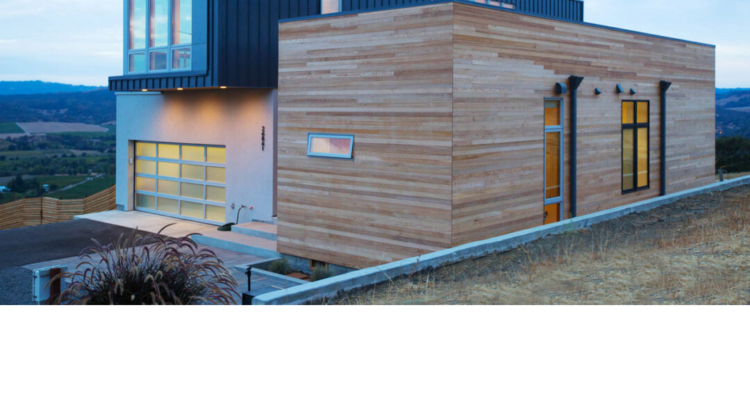 san josé rio negro construcción Casas prefabricadas en Uruguay: una opción moderna, rápida y accesible para tener vivienda propia Las casas prefabricadas en Uruguay se han convertido en una de las alternativas más buscadas por quienes desean construir su vivienda de forma rápida, eficiente y con costos más previsibles. En los últimos años, miles de familias han comenzado a interesarse por este sistema constructivo debido a sus múltiples ventajas, desde los tiempos reducidos de obra hasta la posibilidad de acceder a modelos financiados. Hoy existen diferentes sistemas de construcción prefabricada, incluyendo Casas prefabricadas importadas de China, soluciones de Casas prefabricadas Steel Framing Uruguay, viviendas realizadas con paneles aislantes y diversas opciones de Módulos prefabricados Uruguay adaptados a las necesidades de cada familia. En este artículo conocerás las principales ventajas de las casas prefabricadas, los tipos más comunes que se utilizan en Uruguay y por qué cada vez más personas consideran esta alternativa para cumplir el sueño de la vivienda propia. ¿Qué son las casas prefabricadas? Las casas prefabricadas son viviendas cuyos componentes principales se fabrican previamente en una planta industrial y luego se trasladan al terreno donde serán ensamblados. A diferencia de la construcción tradicional, gran parte del trabajo se realiza en un entorno controlado, lo que permite optimizar tiempos y reducir imprevistos. Actualmente existen modelos de distintos tamaños, diseños y materiales. Algunas viviendas llegan al terreno prácticamente terminadas, mientras que otras requieren un proceso de montaje más amplio. Gracias a la evolución de los sistemas constructivos, las casas prefabricadas modernas ofrecen comodidad, seguridad y una excelente calidad de terminación. Ventajas de las casas prefabricadas Construcción más rápida Una de las principales ventajas es la velocidad de ejecución. Mientras una obra tradicional puede extenderse durante muchos meses, una casa prefabricada suele completarse en un plazo considerablemente menor porque gran parte de la estructura ya fue fabricada previamente. Esto permite que las familias puedan planificar mejor su mudanza y reducir el tiempo de espera. Mayor control de costos Muchas personas valoran la posibilidad de conocer con mayor claridad el presupuesto antes de comenzar. Al utilizar procesos industrializados, suele existir una planificación más precisa de materiales y mano de obra. Esto ayuda a reducir cambios inesperados durante la construcción. Diseños modernos Las viviendas prefabricadas actuales ofrecen una amplia variedad de estilos arquitectónicos. Es posible encontrar diseños minimalistas, modernos, familiares, compactos o de mayores dimensiones. Además, muchas soluciones permiten futuras ampliaciones. Menor generación de residuos La fabricación industrial optimiza el uso de materiales y disminuye el desperdicio en comparación con algunas obras tradicionales. Esto representa una ventaja tanto económica como ambiental. Adaptación a diferentes terrenos Las casas prefabricadas pueden instalarse en diversos tipos de terrenos, siempre respetando los requisitos técnicos y normativos correspondientes. Por esta razón se utilizan tanto en zonas urbanas como rurales. Casas prefabricadas en Uruguay La demanda de Casas prefabricadas Uruguay continúa creciendo debido a que cada vez más personas buscan alternativas prácticas para construir. Los avances tecnológicos han permitido mejorar notablemente la calidad de los materiales, el aislamiento térmico y el confort interior. Actualmente es posible encontrar modelos para vivienda permanente, casas de descanso, oficinas, locales comerciales y múltiples aplicaciones adicionales. Además, existe una oferta cada vez más amplia de tamaños y configuraciones para adaptarse a diferentes presupuestos. Casas prefabricadas Steel Framing Uruguay Las Casas prefabricadas Steel Framing Uruguay representan una de las tecnologías constructivas que más interés generan actualmente. Este sistema utiliza perfiles de acero galvanizado que conforman la estructura principal de la vivienda. Entre sus características más valoradas se encuentran: Construcción precisa. Excelente estabilidad estructural. Flexibilidad de diseño. Buen desempeño térmico cuando se combina con materiales aislantes. Posibilidad de ampliaciones futuras. El Steel Framing se ha expandido en numerosos países y cada vez es más conocido dentro del mercado uruguayo. Casas prefabricadas Isopanel Uruguay Otra alternativa muy popular son las Casas prefabricadas Isopanel Uruguay. Los paneles aislantes permiten construir viviendas con buenas condiciones de confort térmico y acústico. Entre los beneficios más destacados se encuentran: Rapidez de instalación. Buen aislamiento. Menor mantenimiento. Terminaciones modernas. Eficiencia energética. Muchas familias consideran este tipo de construcción debido a la comodidad que brinda durante todo el año. Casas en Isopanel financiadas Una de las búsquedas que más ha crecido en internet es Casas en Isopanel financiadas. La financiación permite que más personas puedan acceder a una vivienda sin tener que realizar el desembolso total de manera inmediata. Dependiendo de cada proyecto, las condiciones pueden variar según el plan elegido y los requisitos establecidos. Por este motivo, muchas familias investigan las diferentes opciones disponibles antes de comenzar la construcción. Módulos prefabricados Uruguay Los Módulos prefabricados Uruguay son estructuras fabricadas previamente que pueden utilizarse para múltiples finalidades. Entre las aplicaciones más comunes encontramos: Viviendas permanentes. Casas de campo. Oficinas. Consultorios. Salones comerciales. Espacios de trabajo. La principal ventaja de los módulos es que permiten una instalación rápida y una gran flexibilidad para adaptarse a diferentes necesidades. Módulos prefabricados precios Cuando las personas investigan sobre Módulos prefabricados precios, generalmente buscan conocer cuánto puede costar una solución habitacional moderna. Los valores pueden variar según diversos factores: Tamaño del módulo. Materiales utilizados. Nivel de equipamiento. Ubicación del terreno. Terminaciones elegidas. Servicios incluidos. Por este motivo, cada proyecto suele requerir una evaluación específica para determinar su costo final. Casas prefabricadas importadas de China Las Casas prefabricadas importadas de China han despertado interés a nivel internacional debido al crecimiento de la fabricación industrializada. La producción a gran escala permite desarrollar soluciones habitacionales de diferentes dimensiones y características. Actualmente existen múltiples diseños orientados tanto a viviendas familiares como a proyectos comerciales y turísticos. La posibilidad de acceder a modelos variados es una de las razones por las que este tipo de construcción genera consultas frecuentes. Casas prefabricadas en Uruguay precios y fotos Muchas personas realizan búsquedas relacionadas con Casas prefabricadas en Uruguay precios y fotos para conocer ejemplos reales de viviendas ya construidas. Las imágenes permiten visualizar: Distribuciones interiores. Diseños exteriores. Opciones de terminación. Diferentes tamaños. Estilos arquitectónicos. Observar proyectos terminados ayuda a comprender mejor las posibilidades que ofrecen los sistemas prefabricados modernos. Casas prefabricadas en Uruguay baratas La búsqueda de Casas prefabricadas en Uruguay baratas suele estar vinculada a familias que desean optimizar su presupuesto. Las viviendas prefabricadas permiten encontrar soluciones para distintos niveles de inversión, desde modelos compactos hasta proyectos de mayor tamaño. Además, la planificación industrial puede contribuir a reducir algunos costos asociados a los tiempos prolongados de obra. Casa prefabricada 40 m2 precio Otra consulta frecuente es Casa prefabricada 40 m2 precio. Las viviendas de aproximadamente 40 metros cuadrados suelen resultar atractivas para: Parejas. Personas solas. Casas de descanso. Inversores turísticos. Viviendas secundarias. Su tamaño compacto facilita la optimización de espacios y permite desarrollar diseños funcionales que aprovechan cada metro disponible. Casas prefabricadas Uruguay financiadas Las Casas prefabricadas Uruguay financiadas representan una alternativa muy buscada por quienes desean acceder a una vivienda propia mediante pagos planificados. La financiación permite distribuir la inversión en diferentes etapas o cuotas, facilitando el acceso a proyectos que de otra manera podrían resultar más difíciles de concretar. Por esta razón, muchas personas consideran esta modalidad al momento de evaluar opciones de vivienda. Casas prefabricadas de madera en Uruguay precios Las Casas prefabricadas de madera en Uruguay precios continúan despertando interés debido al aspecto cálido y natural que ofrece este material. La madera ha sido utilizada durante generaciones en la construcción de viviendas y sigue siendo una opción valorada por muchas familias. Entre sus principales características destacan: Estética agradable. Ambientes acogedores. Versatilidad de diseño. Posibilidad de personalización. Los modelos disponibles abarcan desde pequeñas cabañas hasta viviendas familiares de mayor tamaño. Casas prefabricadas de hormigón precios y fotos Las búsquedas relacionadas con Casas prefabricadas de hormigón precios y fotos también son muy frecuentes. El hormigón prefabricado permite fabricar componentes estructurales en planta para luego ensamblarlos en el terreno. Este sistema se utiliza en numerosos proyectos residenciales debido a su capacidad para ofrecer soluciones modernas y eficientes. Las fotografías de obras terminadas ayudan a apreciar la variedad de diseños disponibles actualmente. Eficiencia energética y confort Uno de los aspectos más valorados en las viviendas modernas es la eficiencia energética. Las casas prefabricadas actuales suelen incorporar soluciones destinadas a mejorar el aislamiento térmico y reducir el consumo energético. Esto puede traducirse en: Mayor confort interior. Menor necesidad de calefacción. Mejor aprovechamiento de la energía. Ambientes agradables durante todo el año. La combinación de diseño y tecnología permite obtener viviendas cómodas y funcionales. Posibilidad de ampliación Muchas personas comienzan con una vivienda de dimensiones moderadas y posteriormente desean ampliar los espacios. Numeros sistemas prefabricados permiten planificar futuras extensiones de manera relativamente sencilla. Esta flexibilidad representa una ventaja importante para familias que prevén cambios en sus necesidades habitacionales. Diseños para todos los estilos de vida Actualmente existe una enorme variedad de propuestas dentro del mercado de las casas prefabricadas. Es posible encontrar: Viviendas compactas. Casas familiares. Modelos contemporáneos. Diseños minimalistas. Casas rurales. Proyectos turísticos. Espacios multifuncionales. La diversidad de opciones permite adaptar cada proyecto a las preferencias de sus futuros propietarios. Una tendencia que sigue creciendo Las casas prefabricadas continúan ganando popularidad en Uruguay y en muchos otros países. La combinación de rapidez constructiva, planificación eficiente, variedad de diseños y flexibilidad ha impulsado el interés de miles de personas que buscan una alternativa moderna para construir. Ya sea mediante Casas prefabricadas Steel Framing Uruguay, Casas prefabricadas Isopanel Uruguay, Módulos prefabricados Uruguay, Casas en Isopanel financiadas o incluso Casas prefabricadas importadas de China, las opciones disponibles son cada vez más amplias.