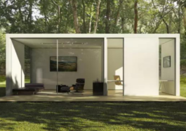 Casas prefabricadas en Montevideo: una alternativa moderna para ahorrar y construir más rápido Las casas prefabricadas en Montevideo se transformaron en una de las soluciones habitacionales más buscadas por quienes desean construir su vivienda propia de manera más eficiente, rápida y organizada. El crecimiento de este tipo de construcción en la capital de Uruguay se relaciona directamente con el aumento del valor de las propiedades tradicionales, la necesidad de optimizar tiempos y la búsqueda de sistemas más modernos y sustentables. Actualmente, muchas personas que ya cuentan con un terreno en Montevideo están optando por viviendas prefabricadas, modulares o industrializadas como una forma inteligente de aprovechar el espacio disponible y reducir complicaciones durante la obra. La construcción prefabricada dejó atrás la antigua idea de viviendas simples o temporales. Hoy existen modelos modernos, resistentes y totalmente personalizables, adaptados tanto para familias pequeñas como para proyectos de mayor tamaño. Montevideo y el crecimiento de las casas prefabricadas Montevideo concentra una gran parte de la demanda inmobiliaria debido a su infraestructura, conectividad, oportunidades laborales y servicios. Sin embargo, también es una ciudad donde construir de forma tradicional puede implicar tiempos largos, costos elevados y múltiples trámites. Por ese motivo, las casas prefabricadas comenzaron a ganar terreno como una alternativa más eficiente. Muchos proyectos actuales en Montevideo utilizan sistemas como: Steel framing Wood framing Hormigón prefabricado Construcción modular Isopanel Estructuras mixtas industrializadas Diversas empresas constructoras destacan que la industrialización permite reducir tiempos de obra, mejorar el control de calidad y optimizar procesos constructivos. Tener un terreno en Montevideo: una gran ventaja Uno de los principales desafíos para muchas personas es acceder a un terreno urbano. Quienes ya cuentan con un terreno en Montevideo tienen una ventaja enorme al momento de comenzar un proyecto de vivienda. Actualmente muchas familias deciden: Construir en el fondo de la casa familiar Aprovechar terrenos heredados Dividir padrones Desarrollar viviendas compactas Crear espacios para alquiler Construir casas de descanso o inversión Las casas prefabricadas resultan especialmente atractivas para este tipo de situaciones porque permiten aprovechar mejor espacios reducidos y adaptar el diseño a distintos tipos de terreno. Además, muchos sistemas constructivos modernos permiten trabajar con menos intervención en el suelo y con tiempos mucho más rápidos que la construcción tradicional. Ahorrar tiempo y reducir complicaciones Uno de los aspectos más valorados de las casas prefabricadas es el ahorro de tiempo. La construcción industrializada permite fabricar gran parte de la vivienda en taller y luego trasladarla al terreno para su montaje final. Esto ayuda a evitar: Demoras climáticas Falta de materiales Retrasos de obra Problemas de coordinación Desperdicios innecesarios Muchas empresas del sector destacan precisamente la rapidez de ejecución como una de las principales ventajas del sistema modular y prefabricado. Para quienes viven en Montevideo y trabajan durante gran parte del día, reducir el tiempo y el estrés asociado a una obra suele convertirse en un factor determinante. Casas prefabricadas y ahorro económico Aunque cada proyecto es diferente, muchas personas eligen las casas prefabricadas porque ayudan a organizar mejor el presupuesto y controlar gastos. La construcción industrializada suele ofrecer: Menor desperdicio de materiales Procesos más eficientes Mejor planificación Menos imprevistos Mayor control de obra Además, algunas empresas trabajan con sistemas de producción estandarizados que permiten optimizar recursos y acelerar entregas. También es importante considerar el ahorro futuro relacionado con: Eficiencia energética Menor mantenimiento Mejor aislamiento térmico Reducción del consumo eléctrico Tipos de casas prefabricadas más utilizadas en Montevideo Actualmente existe una enorme variedad de modelos y sistemas constructivos disponibles. Casas modulares Son viviendas construidas por módulos independientes que luego se ensamblan en el terreno. Casas de steel framing Utilizan estructuras de acero galvanizado liviano y permiten construcciones modernas y eficientes. Casas de wood framing Muy valoradas por su confort térmico y estética cálida. Casas de hormigón prefabricado Destacadas por su resistencia y durabilidad. Casas con Isopanel Utilizan paneles térmicos que ayudan a mejorar la eficiencia energética. Muchos proyectos actuales combinan varios sistemas constructivos para lograr mejores resultados arquitectónicos y mayor confort interior. Diseño moderno y personalización Uno de los grandes cambios del sector es la evolución estética de las viviendas prefabricadas. Actualmente es posible encontrar diseños: Minimalistas Industriales Modernos Sustentables Compactos Familiares Modulares ampliables Las nuevas tendencias priorizan: Grandes ventanales Iluminación natural Ambientes integrados Espacios multifuncionales Conexión con exteriores Las viviendas industrializadas modernas ya no tienen limitaciones importantes de diseño y pueden personalizarse según las necesidades de cada familia. Construcción rápida y eficiente La rapidez constructiva es uno de los factores que más atrae a quienes buscan una vivienda en Montevideo. Muchas empresas del sector trabajan con procesos industriales que permiten reducir considerablemente los tiempos de obra. En algunos casos, la fabricación se realiza paralelamente a los trabajos del terreno, optimizando aún más el tiempo total del proyecto. Esto representa una gran ventaja para: Familias que necesitan mudarse rápido Personas que alquilan Inversores Proyectos turísticos Viviendas secundarias Casas pequeñas y terrenos urbanos Las viviendas compactas tienen una enorme demanda dentro de Montevideo debido al tamaño reducido de muchos terrenos urbanos. Las casas prefabricadas pequeñas permiten: Aprovechar mejor el espacio Reducir mantenimiento Ahorrar energía Optimizar distribución interior Actualmente existen diseños muy funcionales que integran: Cocina y living Dormitorios compactos Espacios multifuncionales Decks exteriores Patios internos La arquitectura moderna prioriza cada vez más el uso inteligente de los metros cuadrados disponibles. Construcción sustentable y eficiencia energética Las nuevas generaciones valoran especialmente las viviendas eficientes y sustentables. Por eso muchas casas prefabricadas incorporan: Aislación térmica avanzada Ventanas eficientes Paneles solares Iluminación LED Sistemas de ventilación modernos La construcción industrializada también ayuda a reducir residuos y mejorar el aprovechamiento de materiales. Esto convierte a las casas prefabricadas en una opción alineada con las tendencias actuales de arquitectura sustentable. Aspectos importantes antes de construir Antes de iniciar un proyecto de vivienda prefabricada en Montevideo conviene analizar distintos aspectos importantes. Normativa municipal Es fundamental revisar permisos y requisitos de construcción. Características del terreno Cada terreno puede requerir diferentes tipos de cimentación. Acceso para transporte Algunos módulos necesitan espacio suficiente para traslado e instalación. Calidad de materiales Conviene verificar sistemas de aislamiento, resistencia y durabilidad. Posibilidad de ampliación futura Muchos compradores priorizan viviendas modulares adaptables. En diferentes experiencias compartidas online, muchas personas destacan la importancia de planificar correctamente desde el inicio para evitar problemas posteriores. Casas prefabricadas como inversión Cada vez más personas utilizan las casas prefabricadas como herramienta de inversión inmobiliaria. Algunas de las opciones más comunes son: Alquiler tradicional Viviendas turísticas Oficinas Monoambientes Espacios para estudiantes Casas de fin de semana Quienes ya poseen un terreno en Montevideo muchas veces encuentran en la construcción modular una forma más rápida de generar rentabilidad. El futuro de las casas prefabricadas en Montevideo Todo indica que la construcción industrializada seguirá creciendo durante los próximos años. La combinación entre: Rapidez Eficiencia Diseño moderno Sustentabilidad Menor tiempo de obra Mejor control de costos convierte a las casas prefabricadas en una de las alternativas más atractivas para quienes desean construir en la capital de Uruguay. Además, la evolución tecnológica continúa mejorando la calidad de los materiales, la eficiencia energética y las posibilidades de diseño.